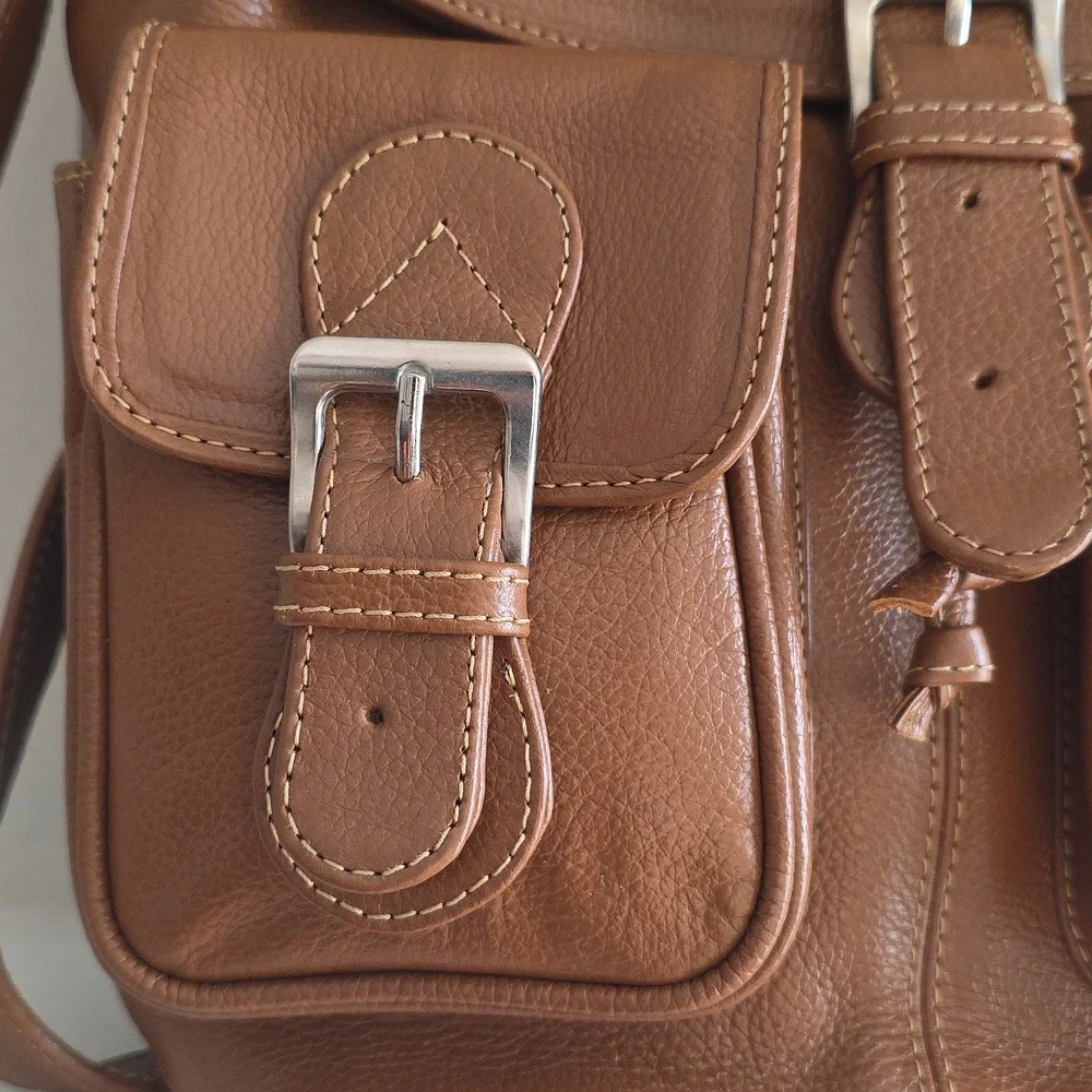 Two Pretty | Full Grain Leather Convertible Backpack - Picture 5 of 17